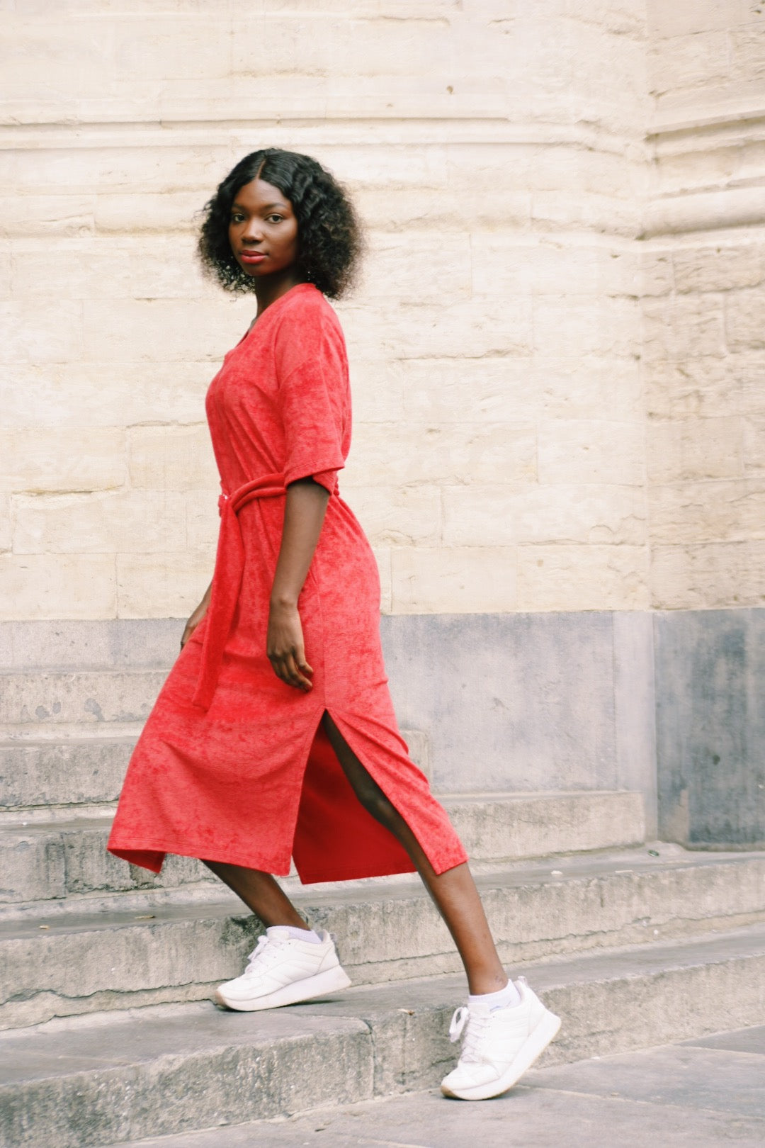 velours fluid dress made from recycled fibres | rebellious red